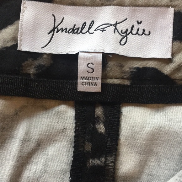 Kendall & Kylie Pencil Skirt - Picture 3 of 3